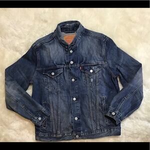 Levi's Trucker Distressed Jacket size M